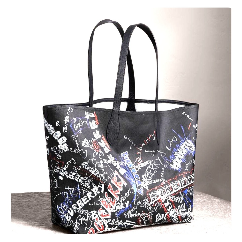 THE LARGE REVERSIBLE DOODLE TOTE 🖤